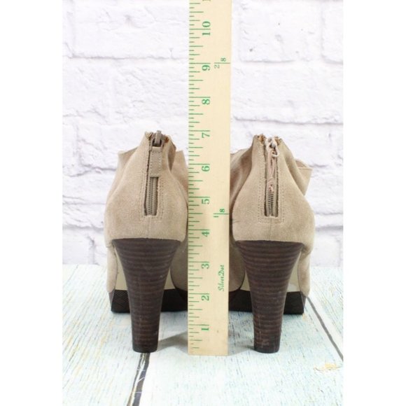 Cole Haan Tan Suede Back Zip Ankle Pump Booties Size 10 B - Picture 7 of 9